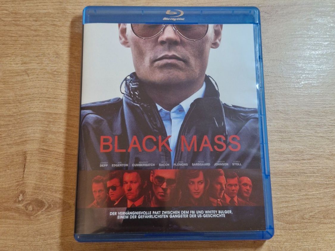 Tous les DVDs: Black Mass (2015) Bluray – D'occasion à Pfungen par Whitie