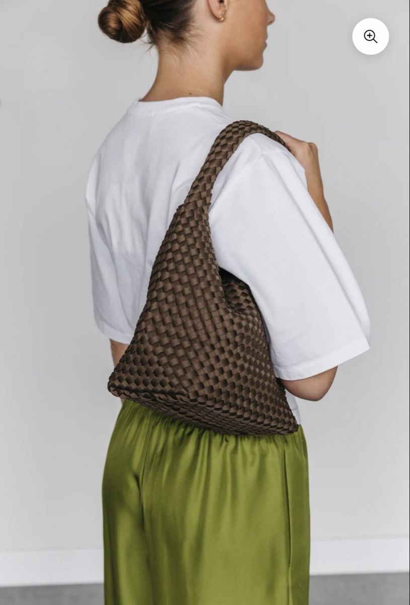 Taschen für Damen: MARREA NEU BUCKET SMALL Tasche – Neu und originalverpackt aus Wallisellen von Lan_82sz 1