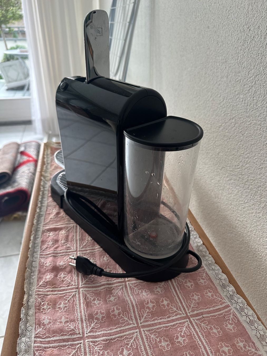 König Kaffeemaschinen & Espressomaschinen: Nespresso Kaffeemaschine König – Gebraucht aus Gwatt (Thun) von cumbia 1