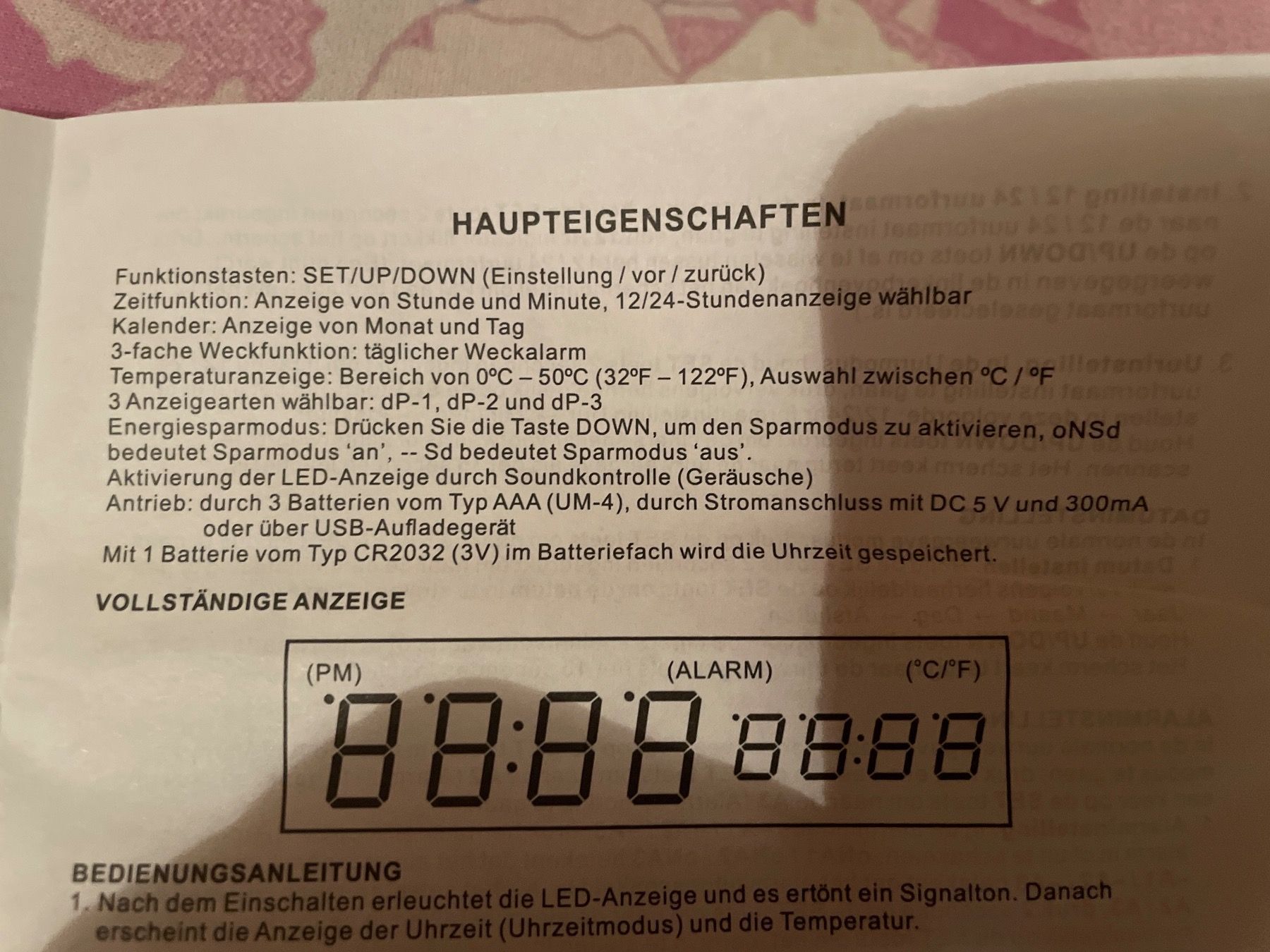 Sveglie: Neu Wecker Holz Effekt mit LED Anzeige – Nuovo (secondo la descrizione) da Bergdietikon venduto da antovale 5