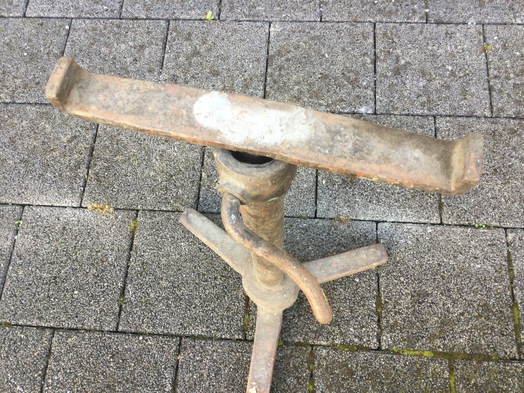 Werkzeuge: Uralte Rohr oder Säge Stütze Höhenverstellbar – Gebraucht aus Wangen SZ von kuriosum12 4