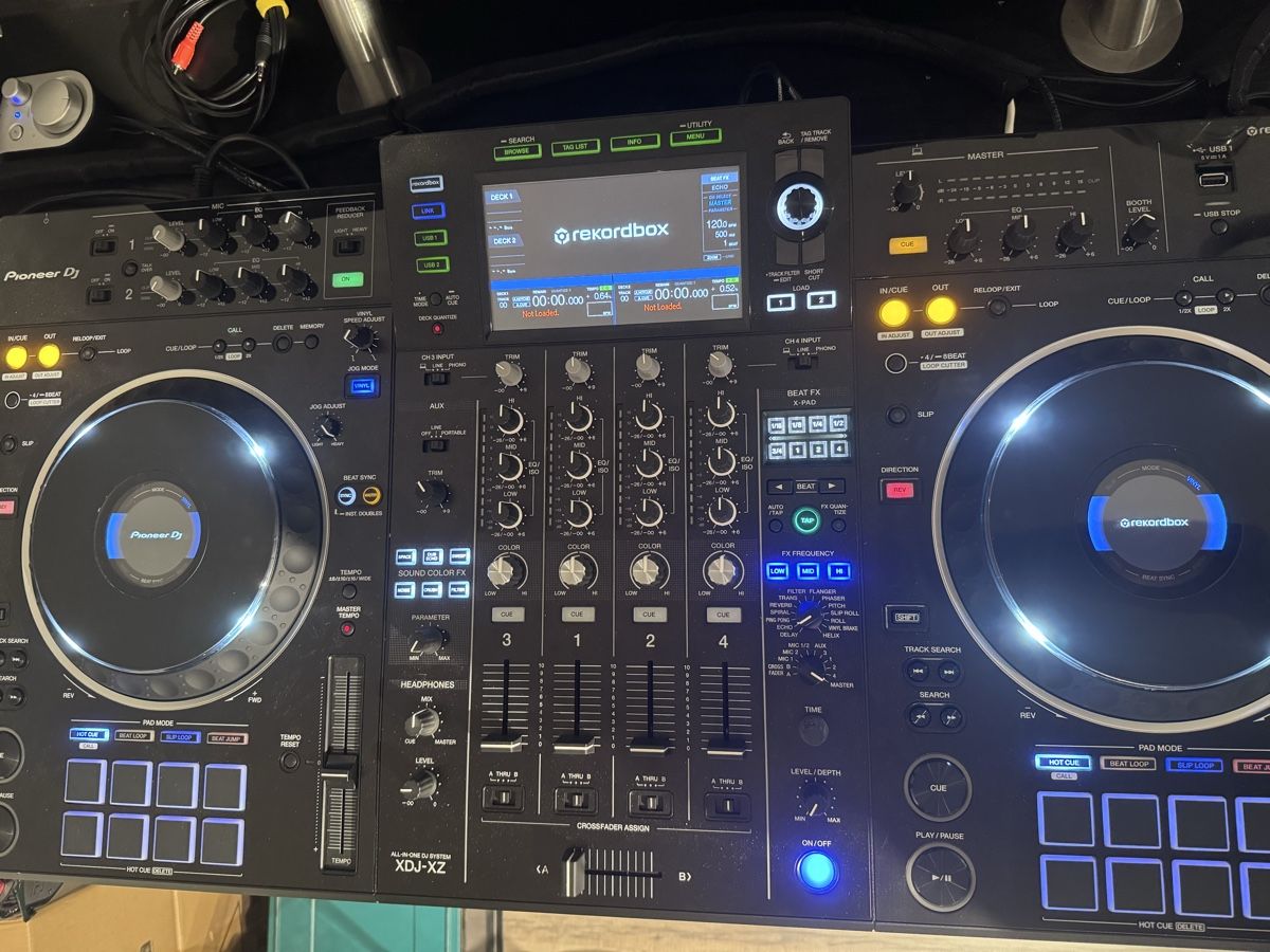 Pioneer Sistemi audio & multimediali: Pioneer XDJ-XZ – Usato da Würenlingen venduto da Kj84