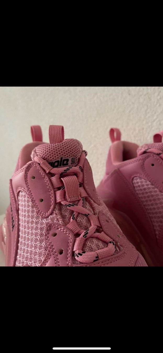 Balenciaga Scarpe da donna: Balenciaga Triple S Sneaker Pink – Usato da Bülach venduto da Jessi1510 1