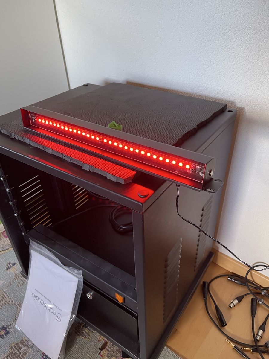Lampes: the.tracks SRL-4 Solid Rack Light 19“ 1HE – D'occasion à Eriz par qot 5
