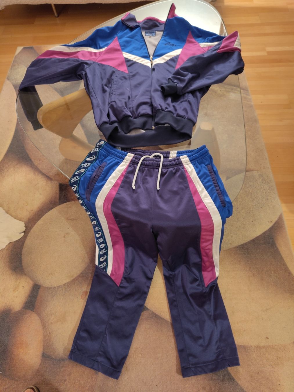 Costumes, combinaisons de sport et fonctionnelles: Trainer Anzug/tracksuit – D'occasion à Wetzikon ZH par m.n.i.gantenbein