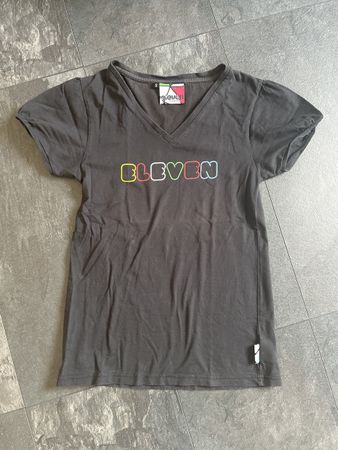T-Shirt Eleven