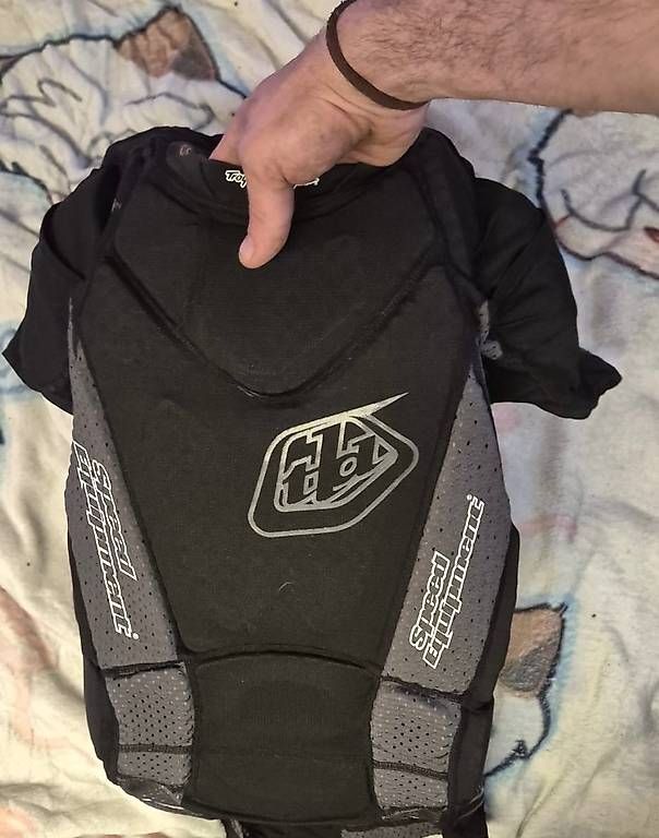 Protezioni & Imbottiture: Töff Protektor shirt  – Usato da Embrach venduto da Glumanda1992 3