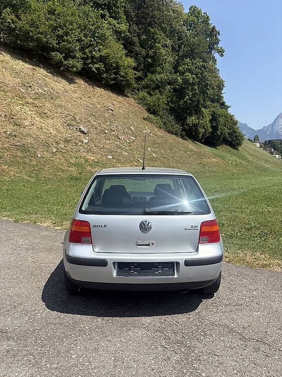 VW Autos: VW Golf 4 Motion 2.0 Benzin – Gebraucht aus Brunnen von sch_wn9q 1