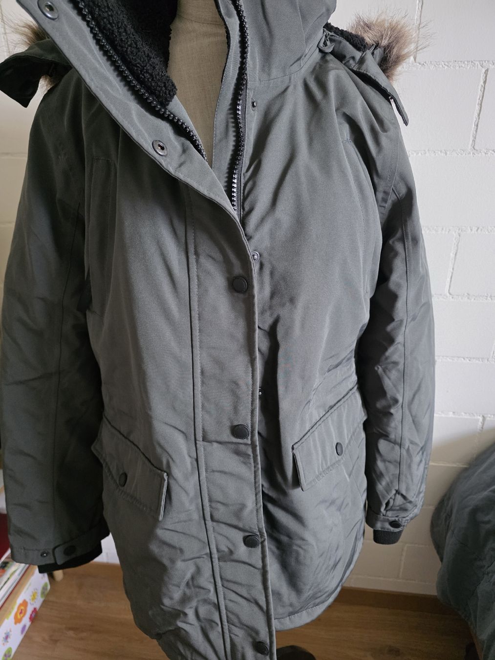 Manteaux: Winterjacke – Neuf (Voir description) à Rüti ZH par car_gl78