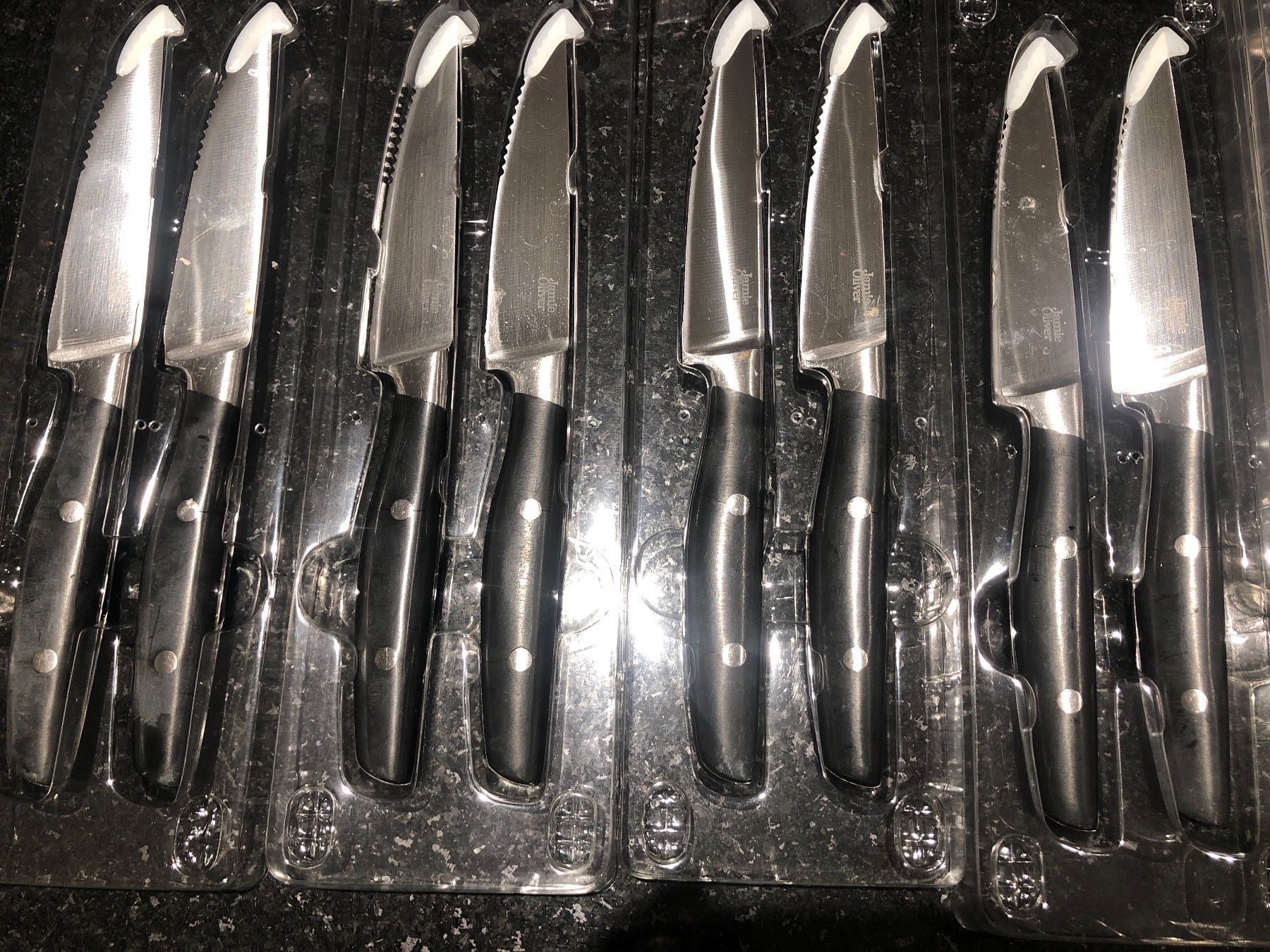 Coltelli da cucina: Jamie Oliver Steakmesser 8 Stück – Usato da Gelterkinden venduto da Familienferien 1