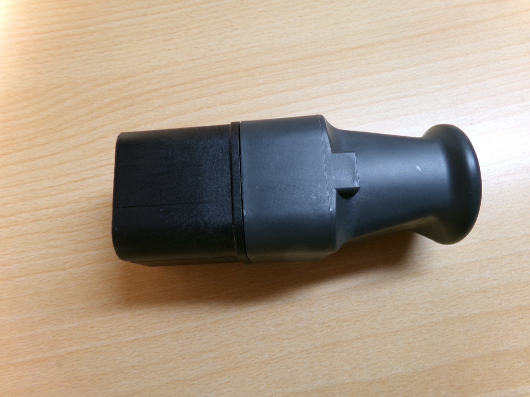Spine: Stecker I15 schwarz – Nuovo (secondo la descrizione) da Hombrechtikon venduto da Maloev17 6