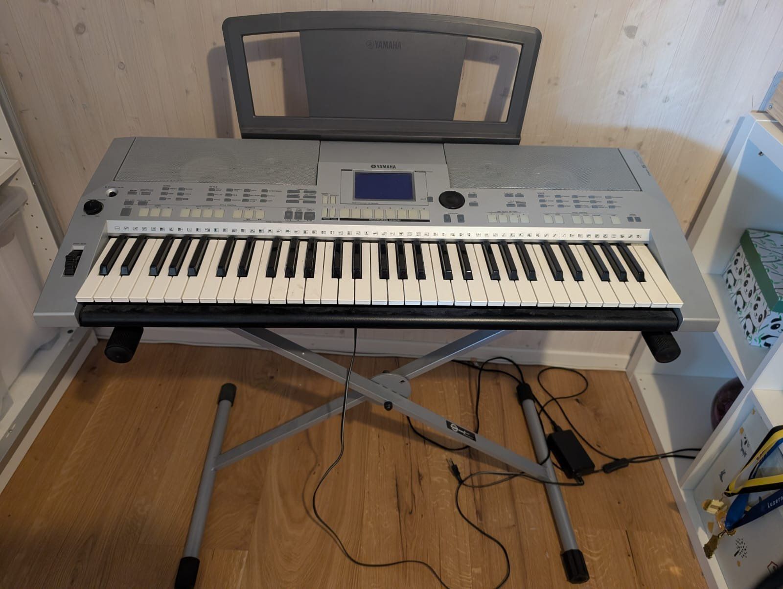 Yamaha Strumenti musicali: funktionisfähiges Yamaha Keyboard – Usato da Sempach venduto da Janik27