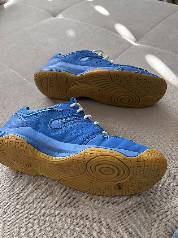 Scarpe per ragazzi: Adidas Hallenschuhe – Usato da Winterthur venduto da ana_ds2c 1