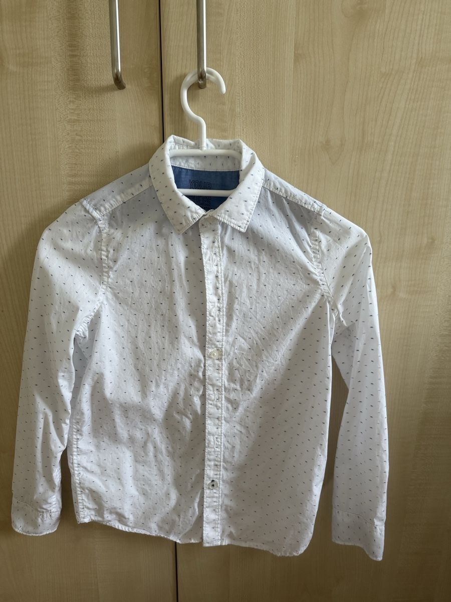 Camicie, T-shirt & Polo: Weisses Hemd mit Punkten, Grösse 140 – Nuovo (secondo la descrizione) da Gebenstorf venduto da Miami81
