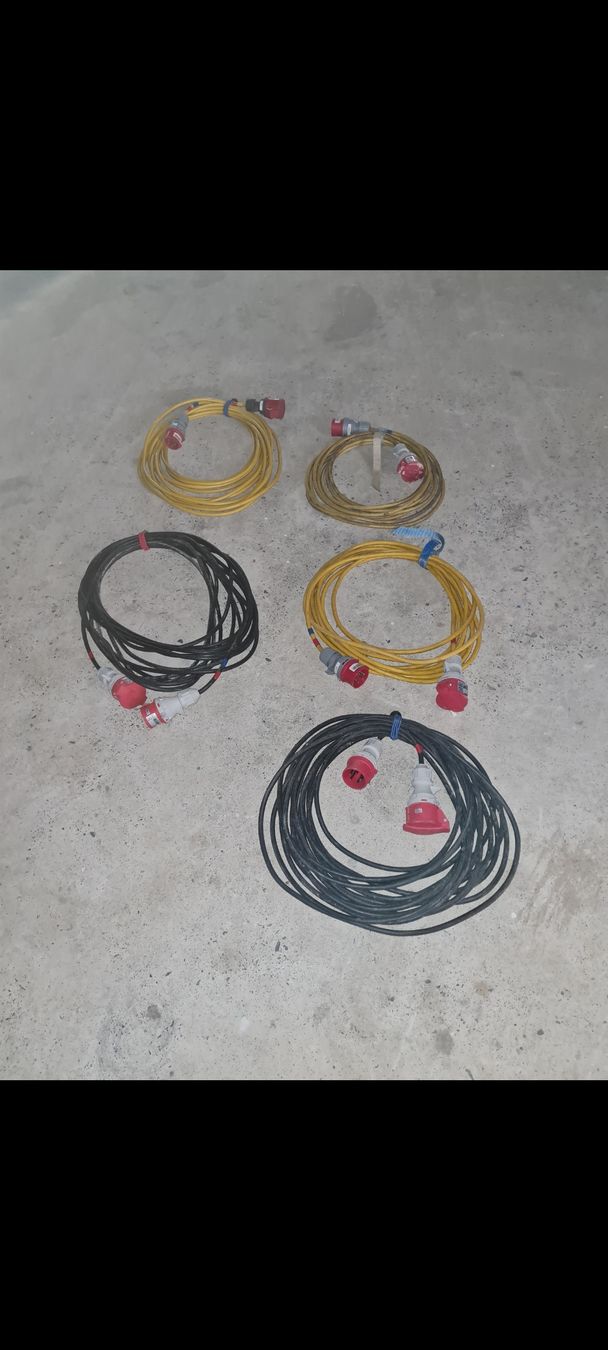 Cavi: Rallonge électrique cee 16A 150m 5x1.5m kabel – Usato da Villarepos venduto da jerjer22