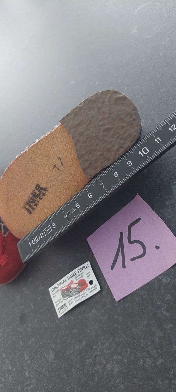 Bambole: Tiegerfinkli für Puppen oder Kinder  – Nuovo (secondo la descrizione) da Muri AG venduto da nindo1 3