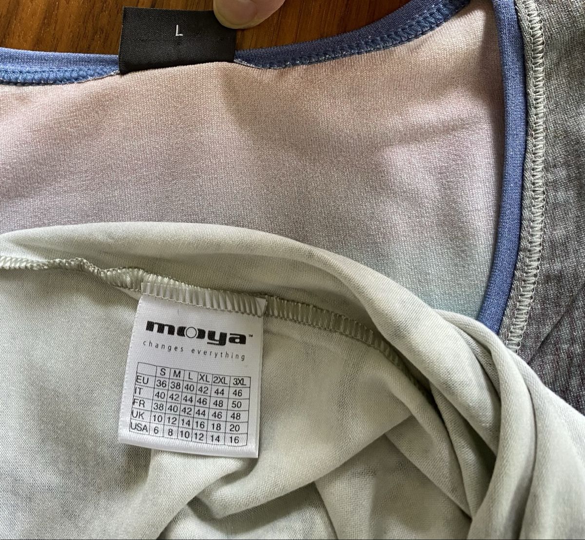 T-shirt: T-Shirt, Gr. 40 von Moya – Nuovo (secondo la descrizione) da Uetikon am See venduto da 2nd_chance 4