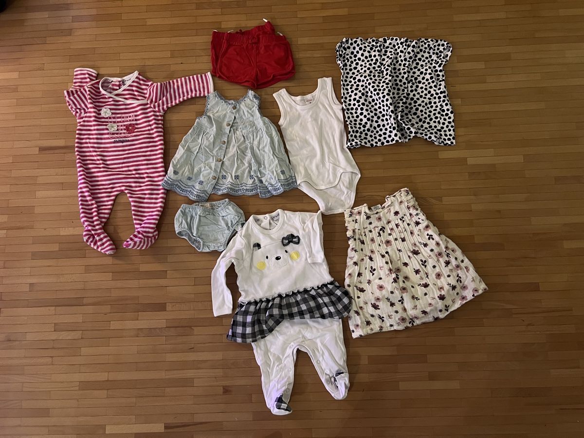 Ensembles coordonnés: Mädchen Kleider 68 Packet 1 – D'occasion à Rümlang par rue_flohmi