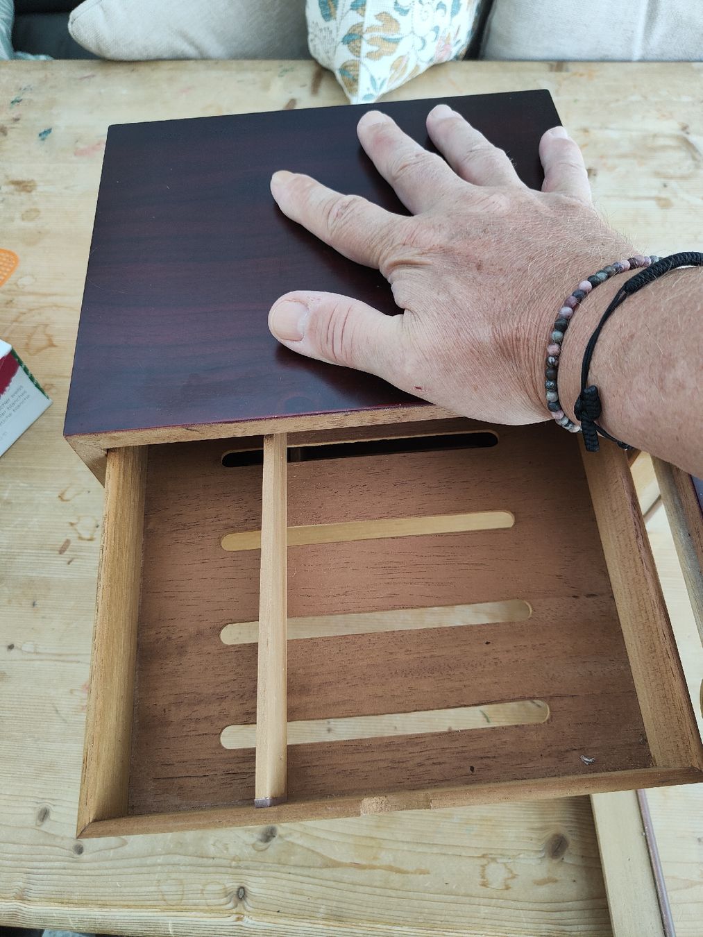 Humidor per sigari: Humidor mit Hygrometer Holz dunkelgebraucht – Usato da Speicher venduto da TKausirgendwo 2