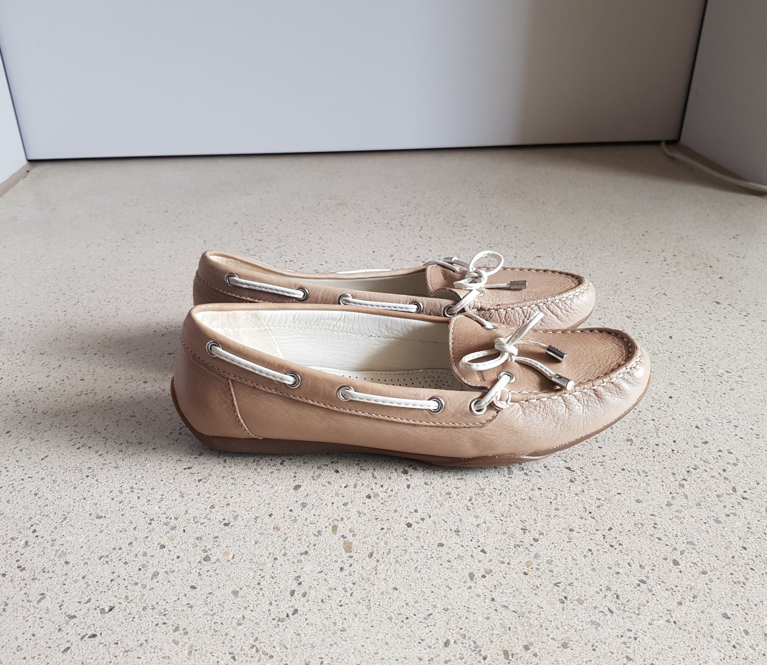 Geox Scarpe da donna: Geox Leder Mokassin Grösse 40 – Usato da Basel venduto da chien008
