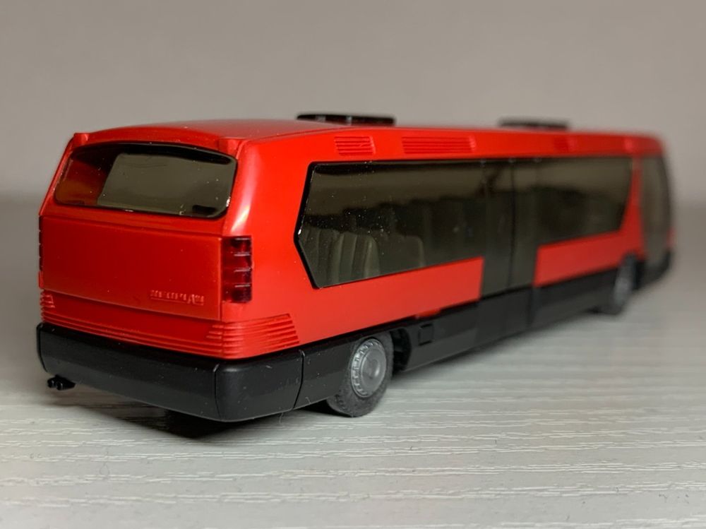 Rietze 80081 , autocar NEOPLAN Skyliner et remorque PLETL Neuf BO