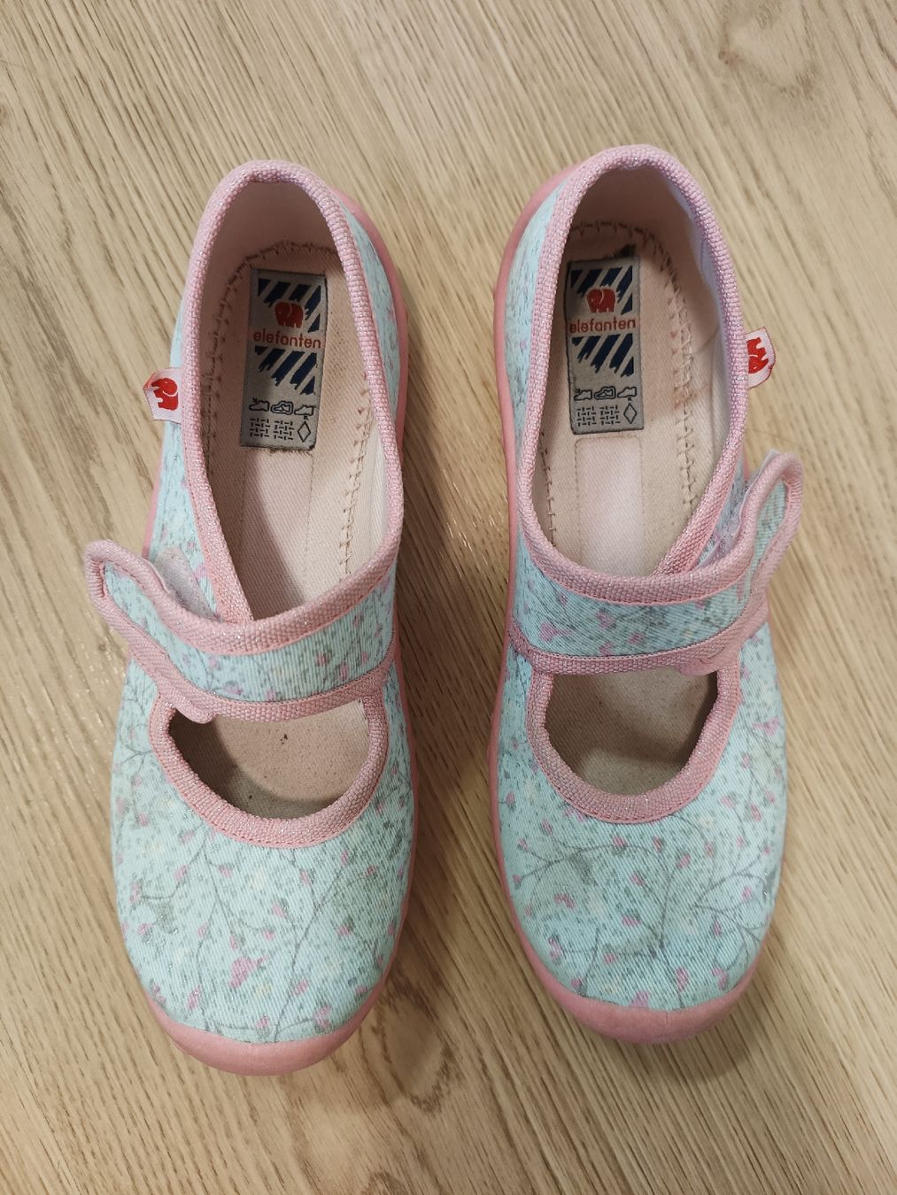 Elefanten Schuhe für Mädchen: Finken/Hausschuhe – Gebraucht aus Wangen SZ von mka_w5d2