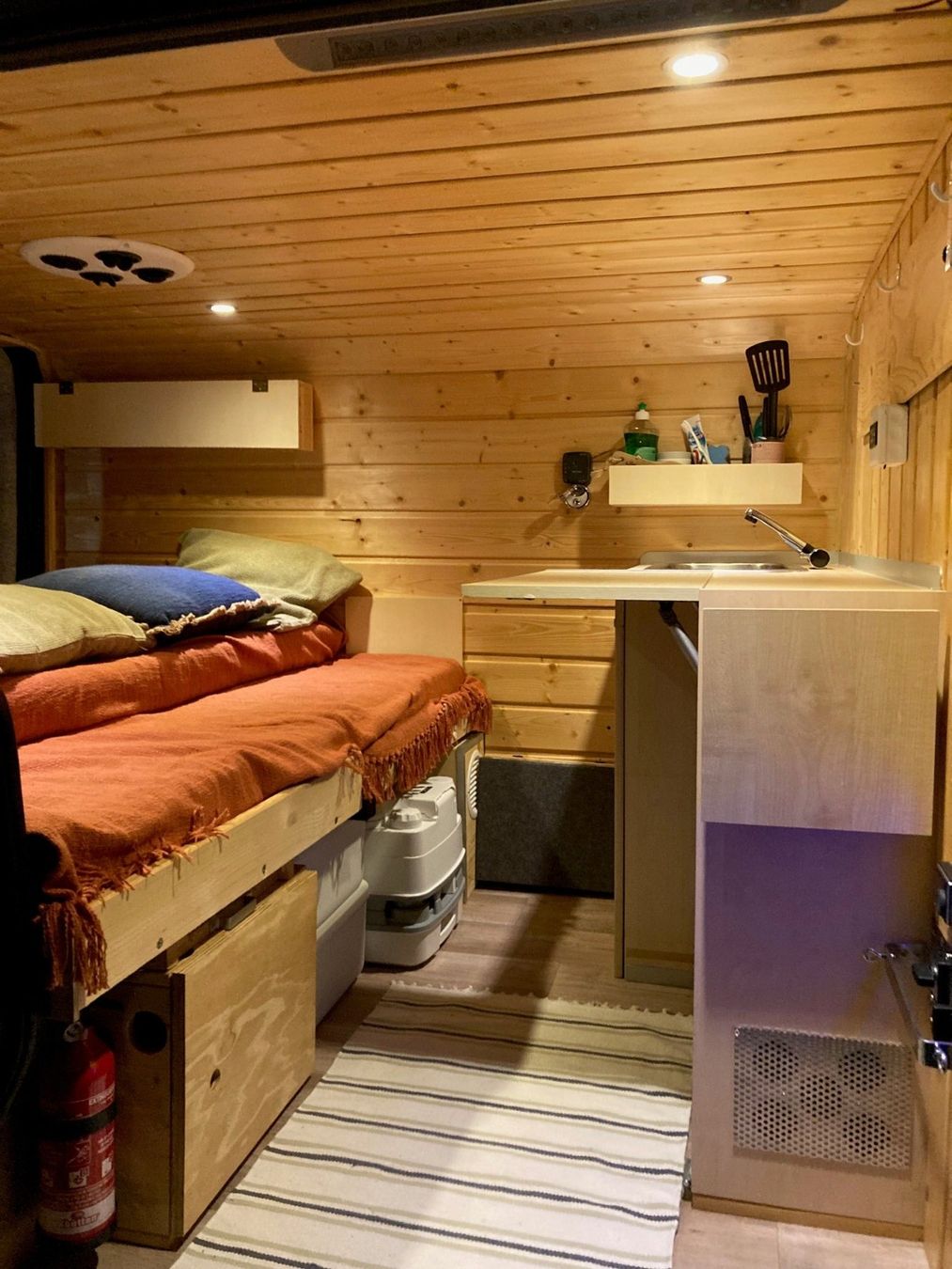 Renault Veicoli da campeggio: Camper omologato Renault Trafic DCi 120 – Usato da Arogno venduto da mar_htc2 7