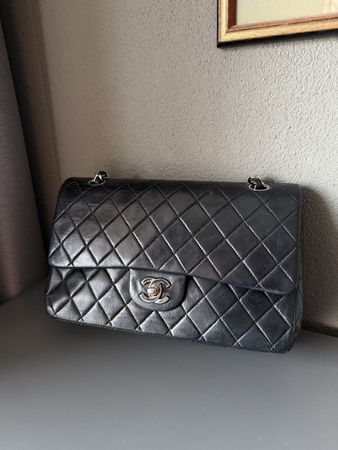Chanel classic flap bag vintage