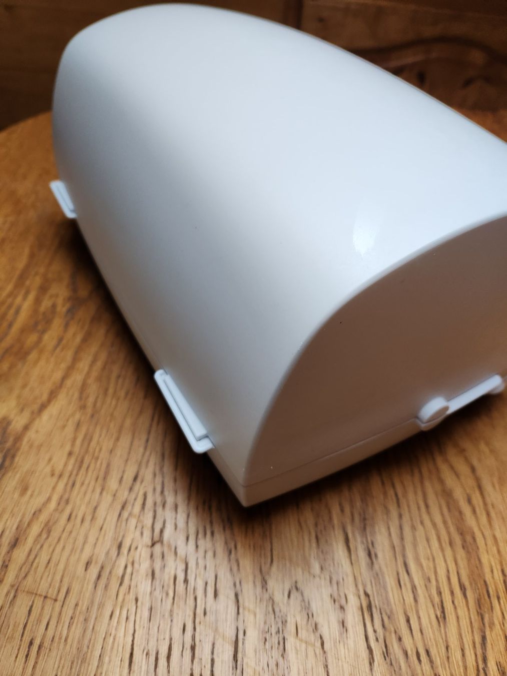 Tupperware Behälter & Ähnliches: Tupperware Bread Smart mit Schneidebrett – Gebraucht aus Gstaad von Kuhstall-2026 3