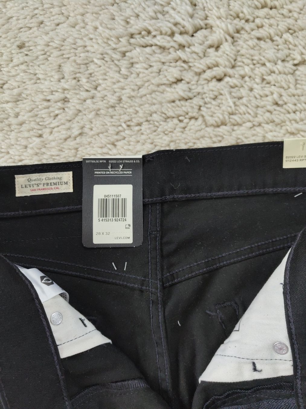 Levi's Jeans: Levi's 511 Slim, Schwarz, Jeans, Grösse 28/32 – Neu und originalverpackt aus Glattbrugg von Ata-M 1