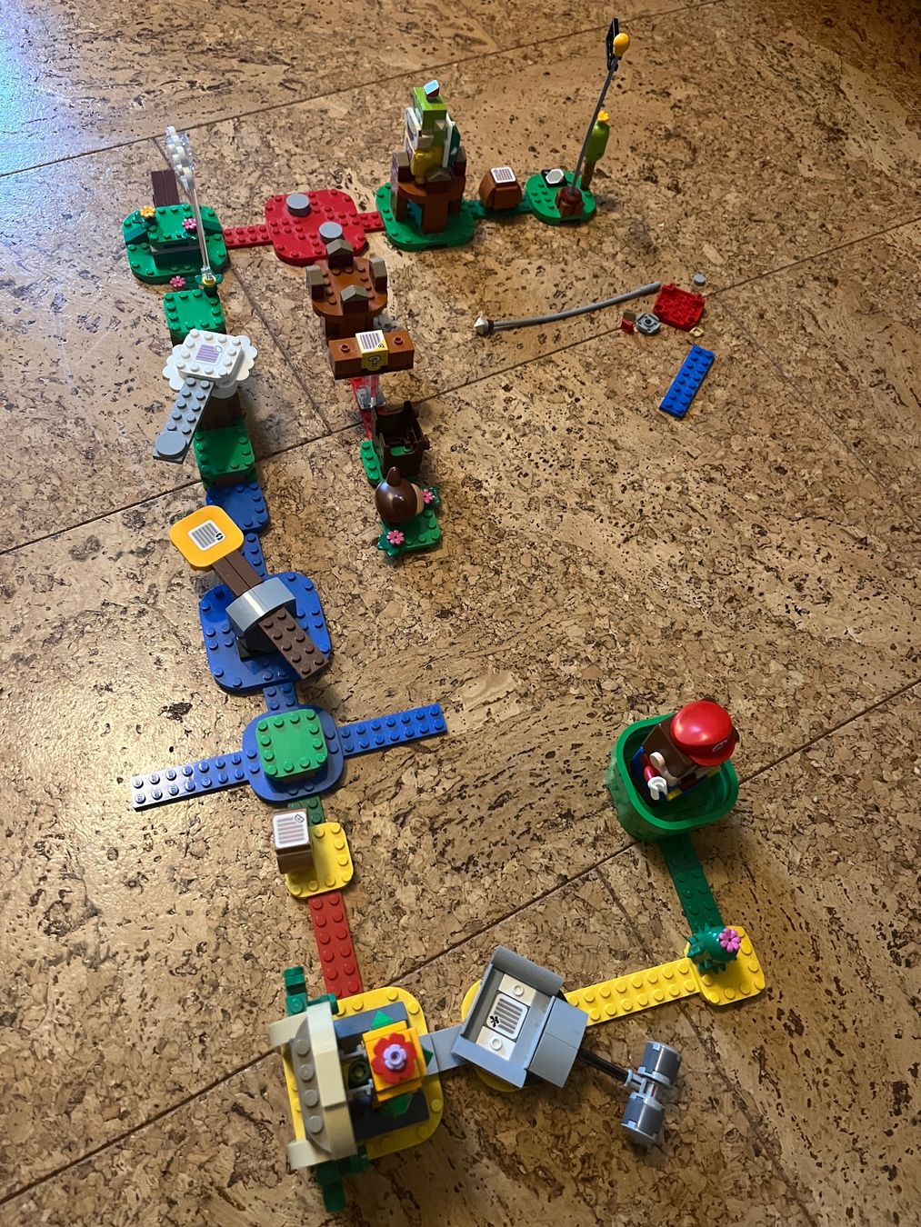 Lego Kit di costruzioni: Lego, Super Mario Starterset – Usato da Spiez venduto da Hekjiani