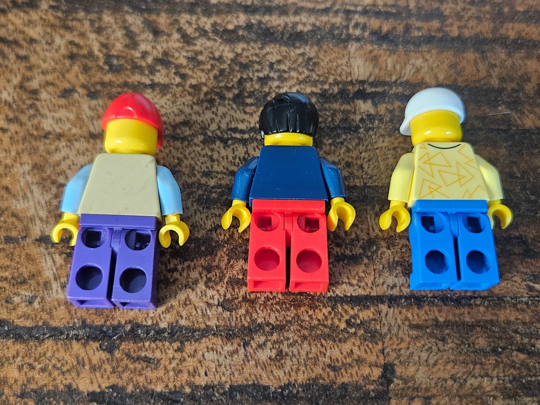 Lego Kit di costruzioni: lego lot de 3 figurines – Usato da Confignon venduto da Ecrofigs 1