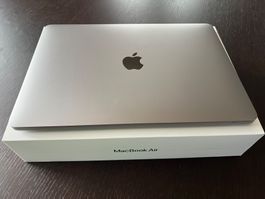 MacBook Air 13" Retina (2020) – 8 GB RAM / 512 GB SSD