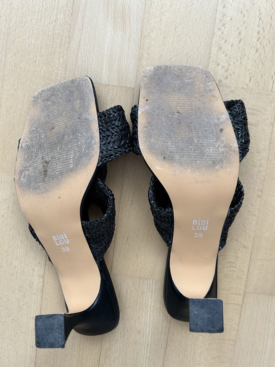 Scarpe da donna: Schlüpfer-Sandale schwarz Bibi Lou, Gr. 39 – Usato da Reinach BL venduto da meinstil 2