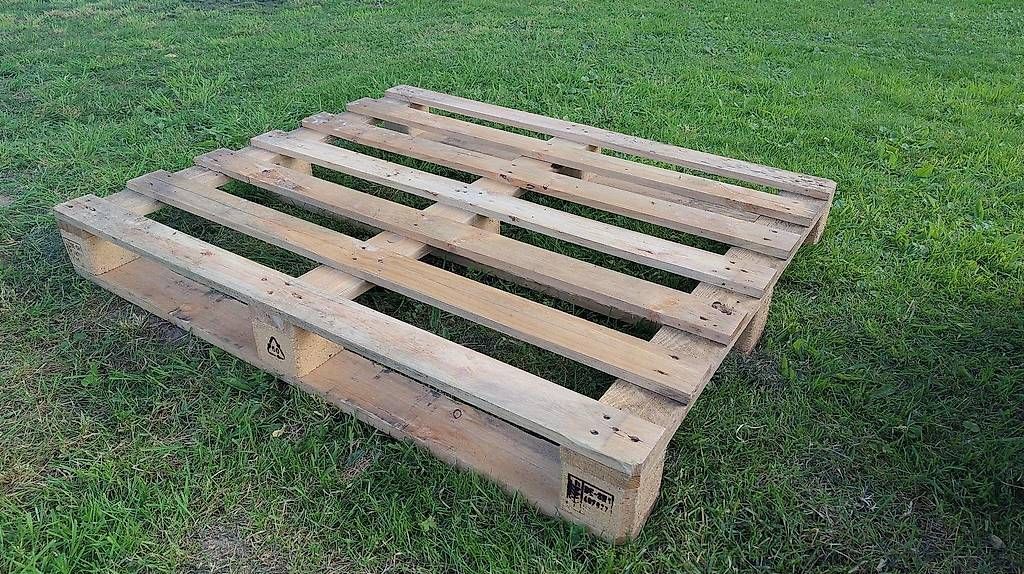 Pallets: Palette 2m x 1m (4 Stück) – Usato da Windlach venduto da Gluteus 2