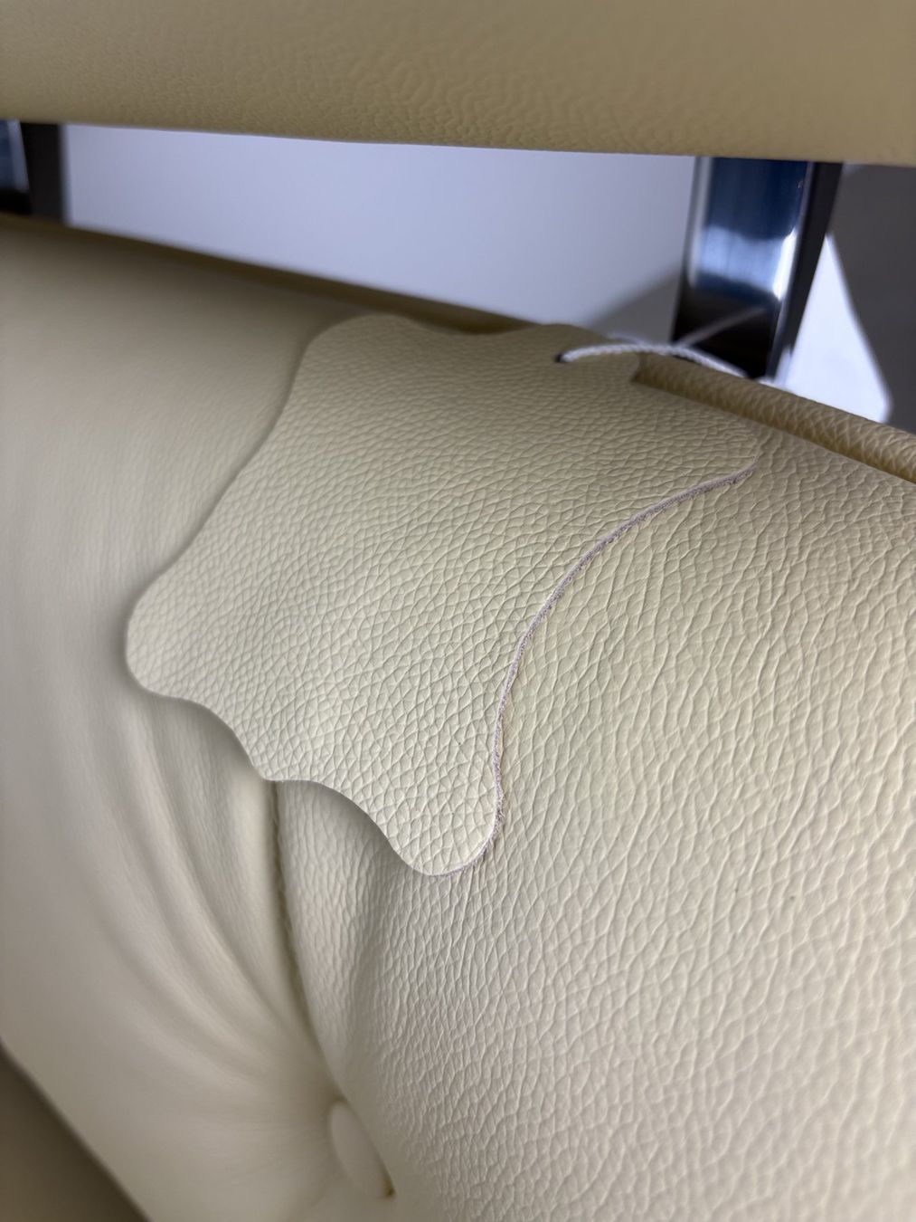 Poltrone: Designer Lounge Sessel und Ottoman, Echtes Leder – Nuovo e nell'imballaggio originale da Münchenstein venduto da AndreHaus 6