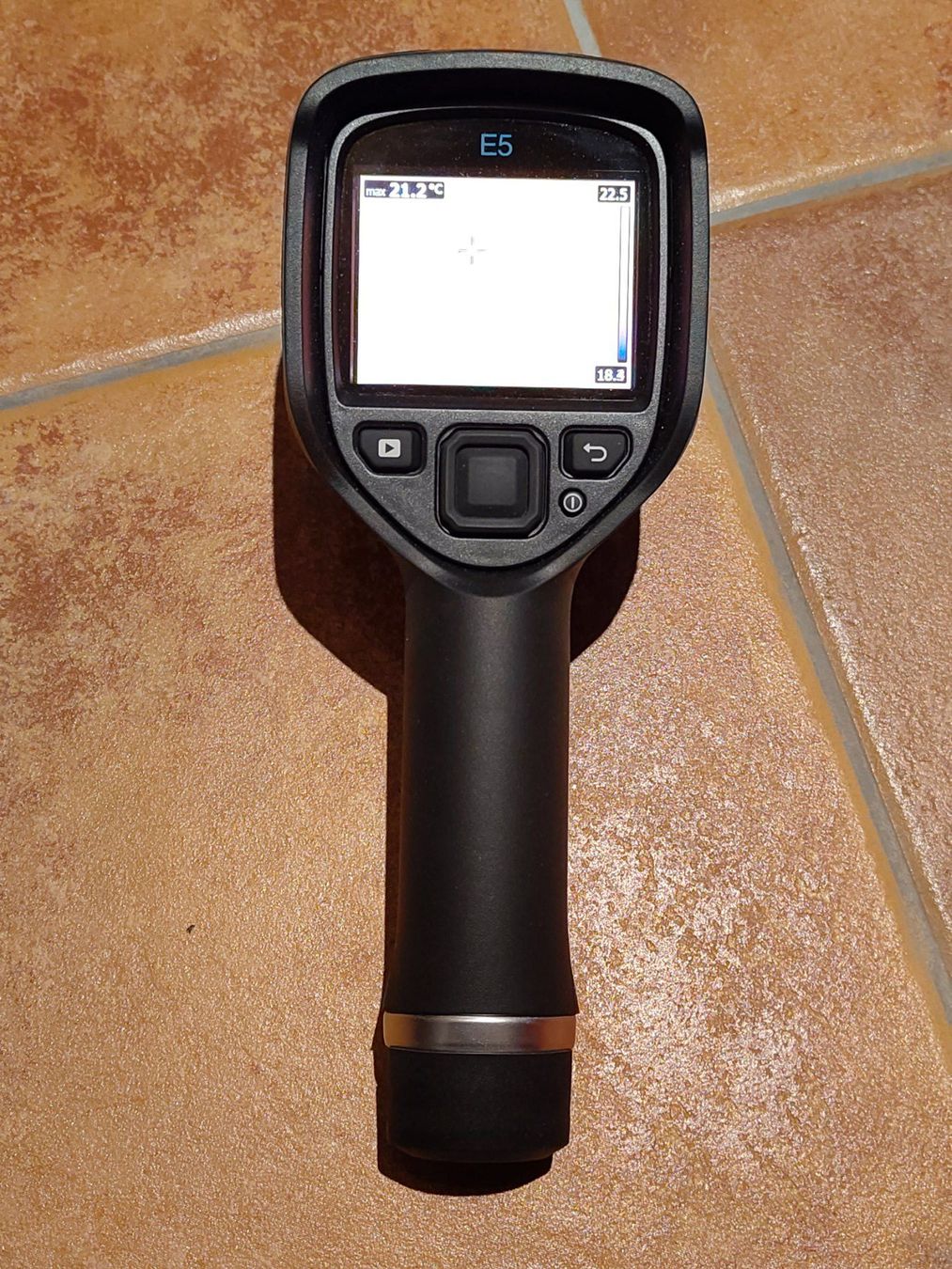 Flir Mesurer: FLIR E5 Wärmebildkamera – D'occasion à Melchtal par Daim5 2