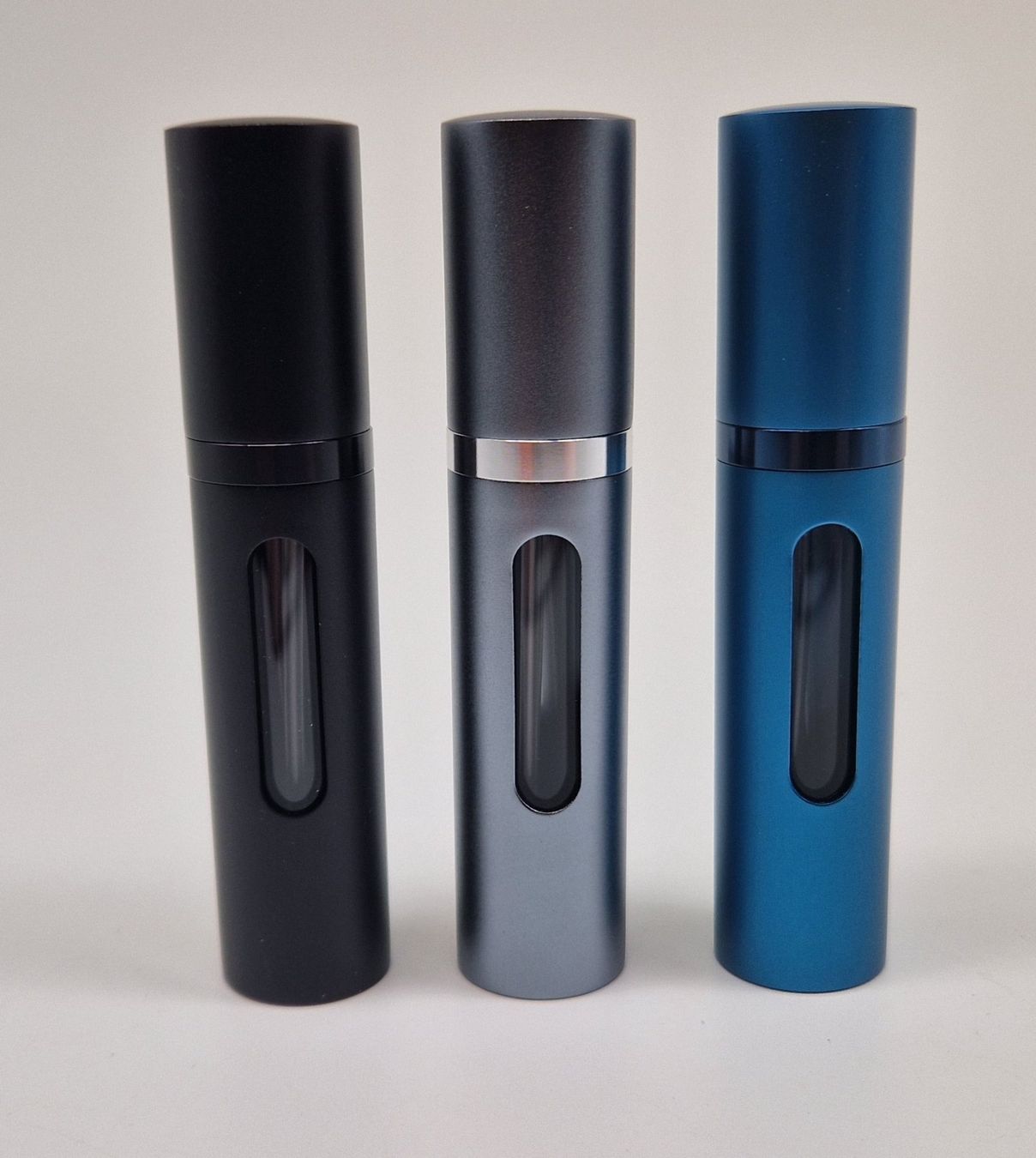 Flaconi: Mini Parfüm Flasche - 5ml / Nachfüllbar (schwarz) – Nuovo e nell'imballaggio originale da Niederglatt ZH venduto da K1r7 3