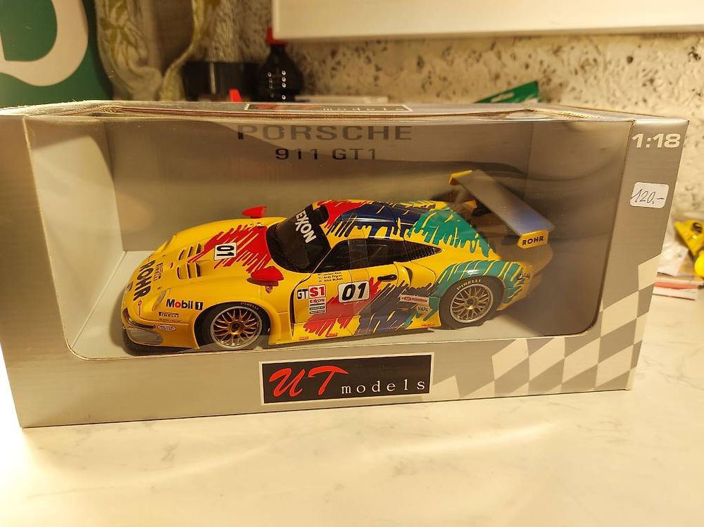 Porsche 911 GT1 De 1997 – UT Models 39724, Miniature 1/18 Jaune, Collectionneur, état Neuf
