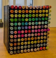 Spectrum Noir Alkoholmarker-Set, 144 Stück, mit Ständer