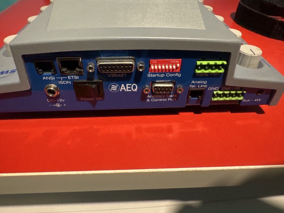 Amplificatori: AEQ Swing Audiokommunikationsgerät – Usato da Luzern venduto da JAYJAY-LEMMING 1