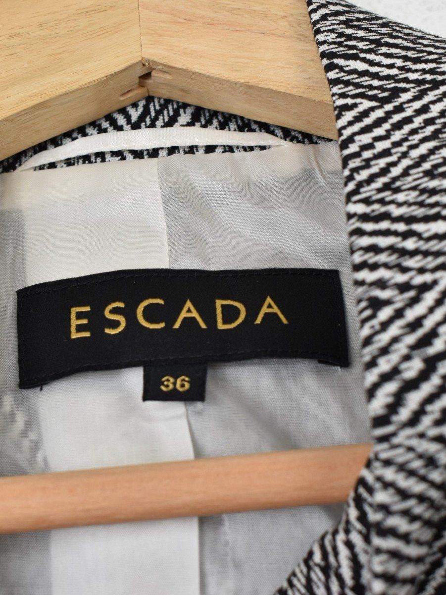Escada Giacche: Escada Blazer, Gr.36, neuwertig – Nuovo (secondo la descrizione) da Nürensdorf venduto da 2ND_STORY 4