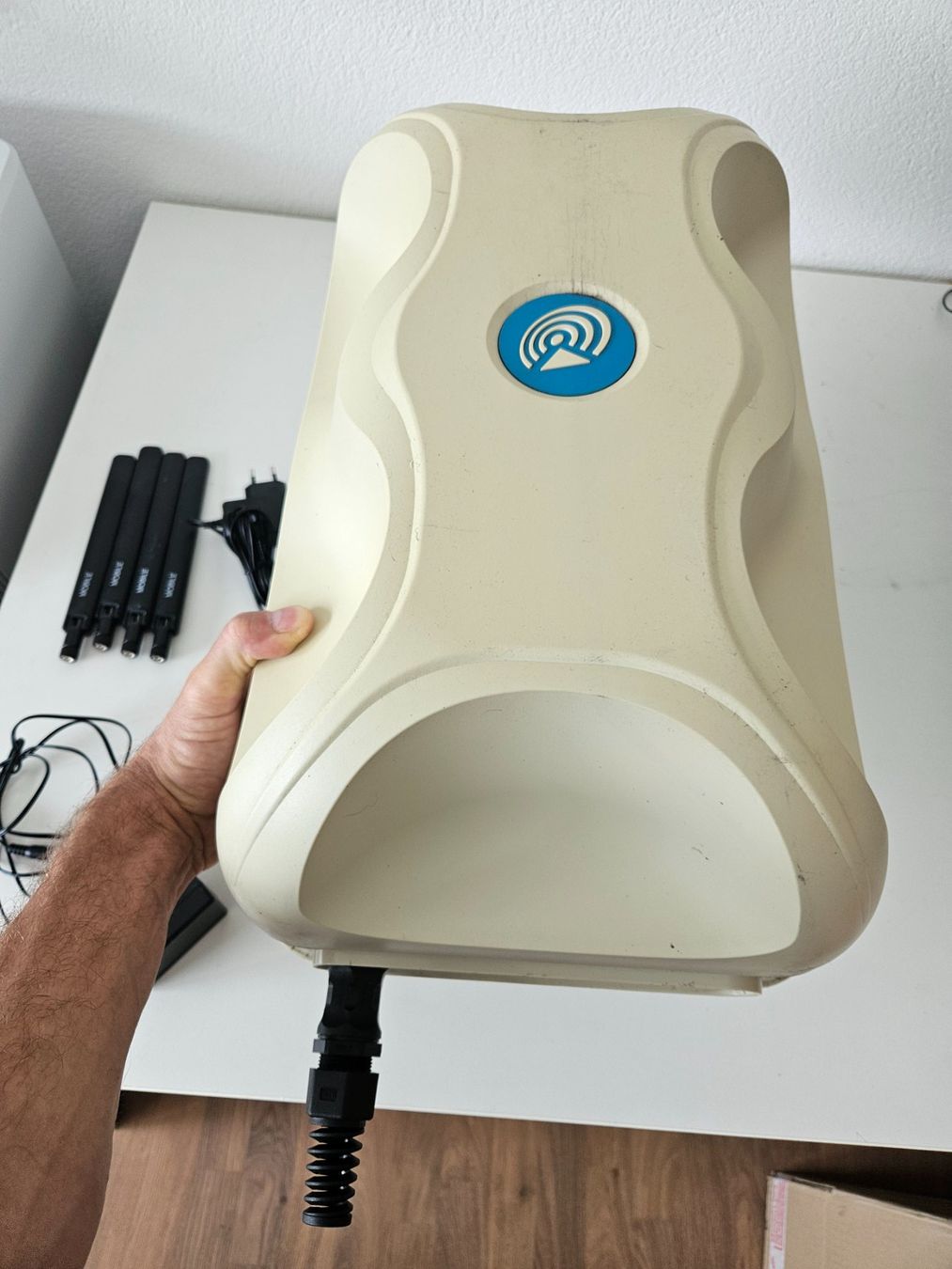 Modem & Router: Teltonika TRB500 mit QuMax A500M – Usato da Gerolfingen venduto da xtof 1