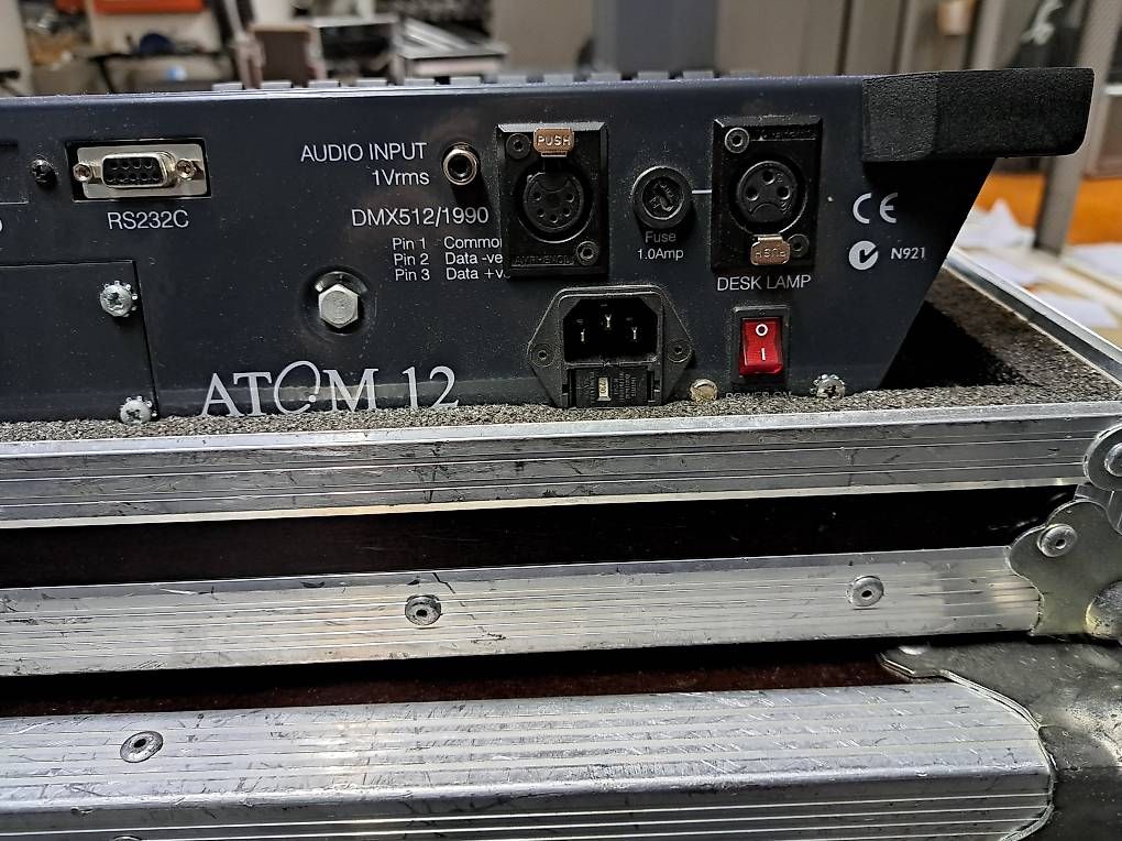 Console di mixaggio: LSC Atom Lichtsteuerpult – Usato da Uznach venduto da gartenri 2