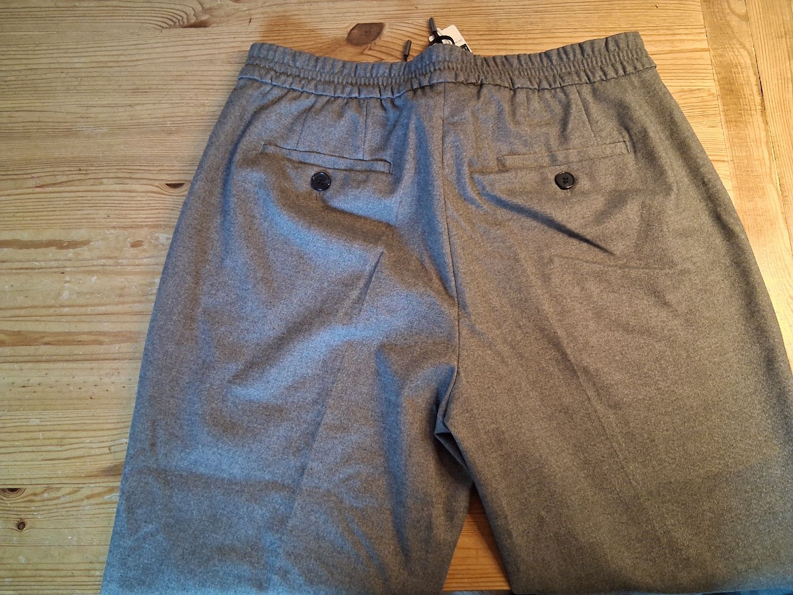 Esprit Pantaloni: Esprit Hose NEU 42 – Nuovo e nell'imballaggio originale da Brittnau venduto da Gismo2012 1