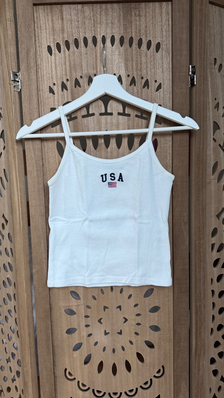 Brandy Melville Top: Brandy Melville Top – Nuovo (secondo la descrizione) da Riedern venduto da leoni_m