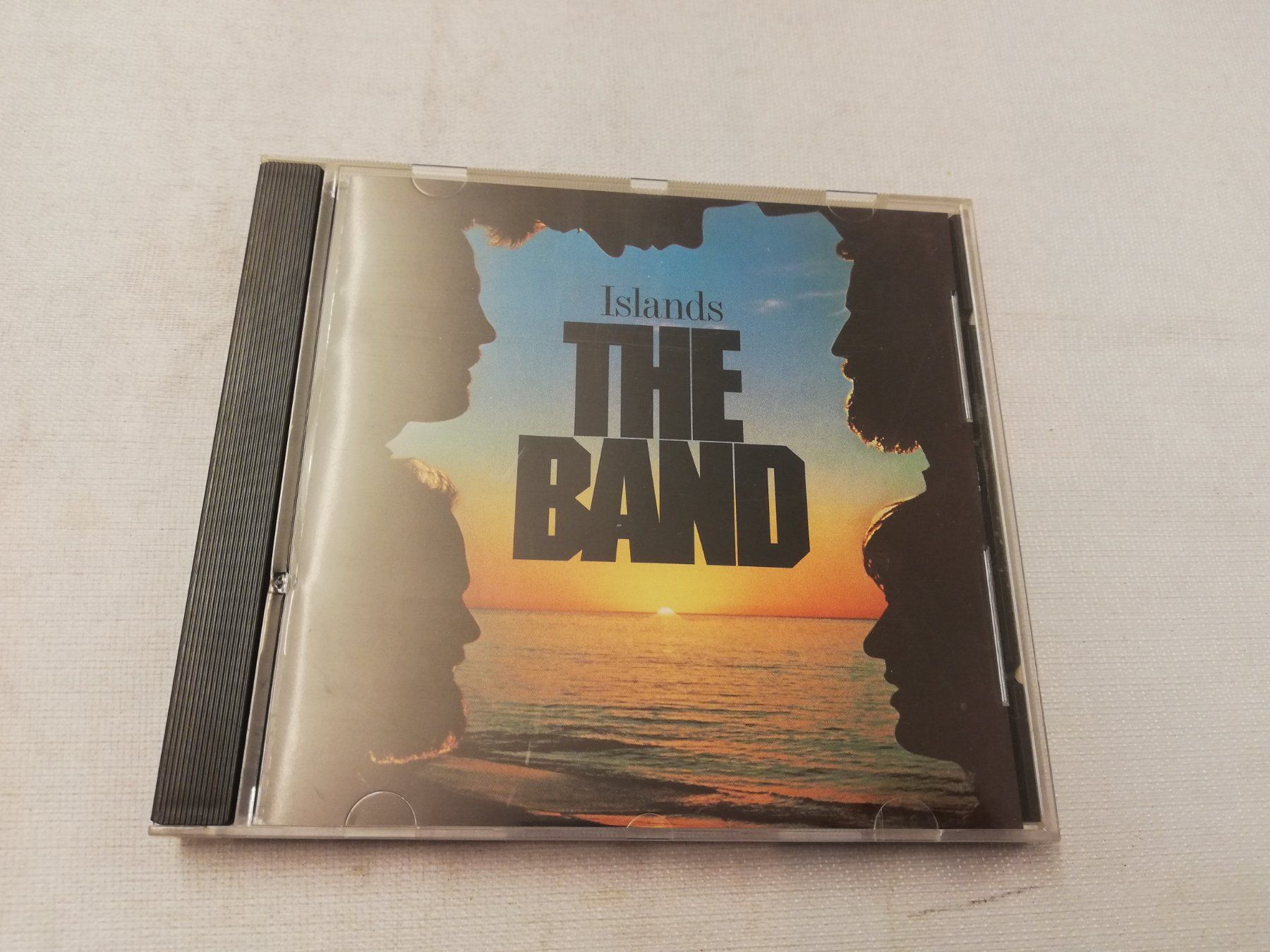 CD: THE BAND - ISLANDS – Usato da Bern venduto da Vinylsound.ch
