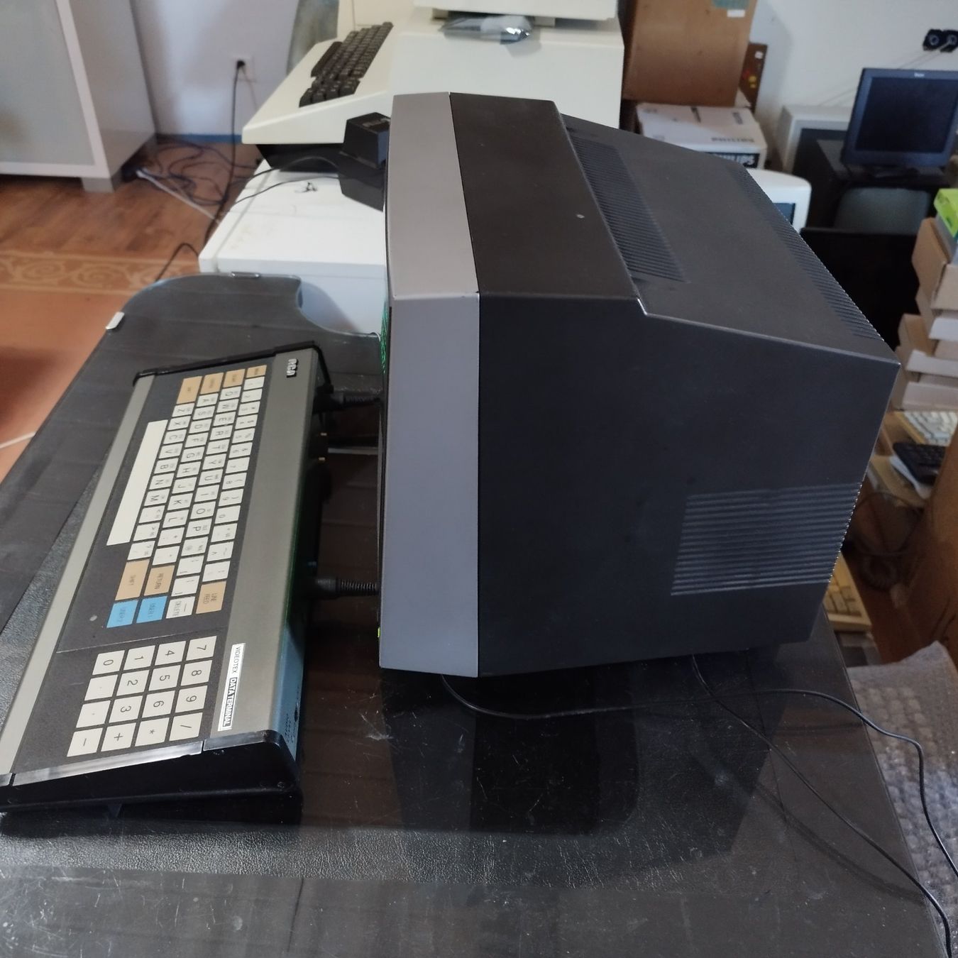 PCs: RCA VP3501 Videotex + monitor – D'occasion à Domdidier par look80486 1