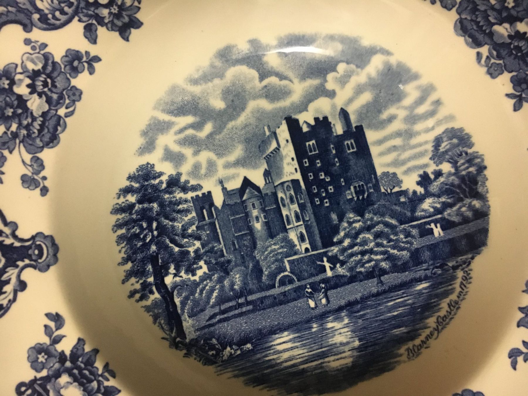 Teller: alter dekorativer Teller mit Abbildung Old Britain Castles – Neu (gemäss Beschreibung) aus Zürich von Tivoli2 1