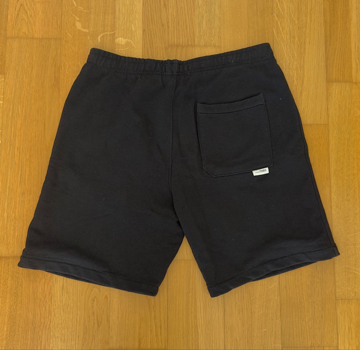 Pull&Bear Pantaloni: Pull & Bear Sweatshorts Black - Gr. M – Usato da Uster venduto da jul_5dvx 2
